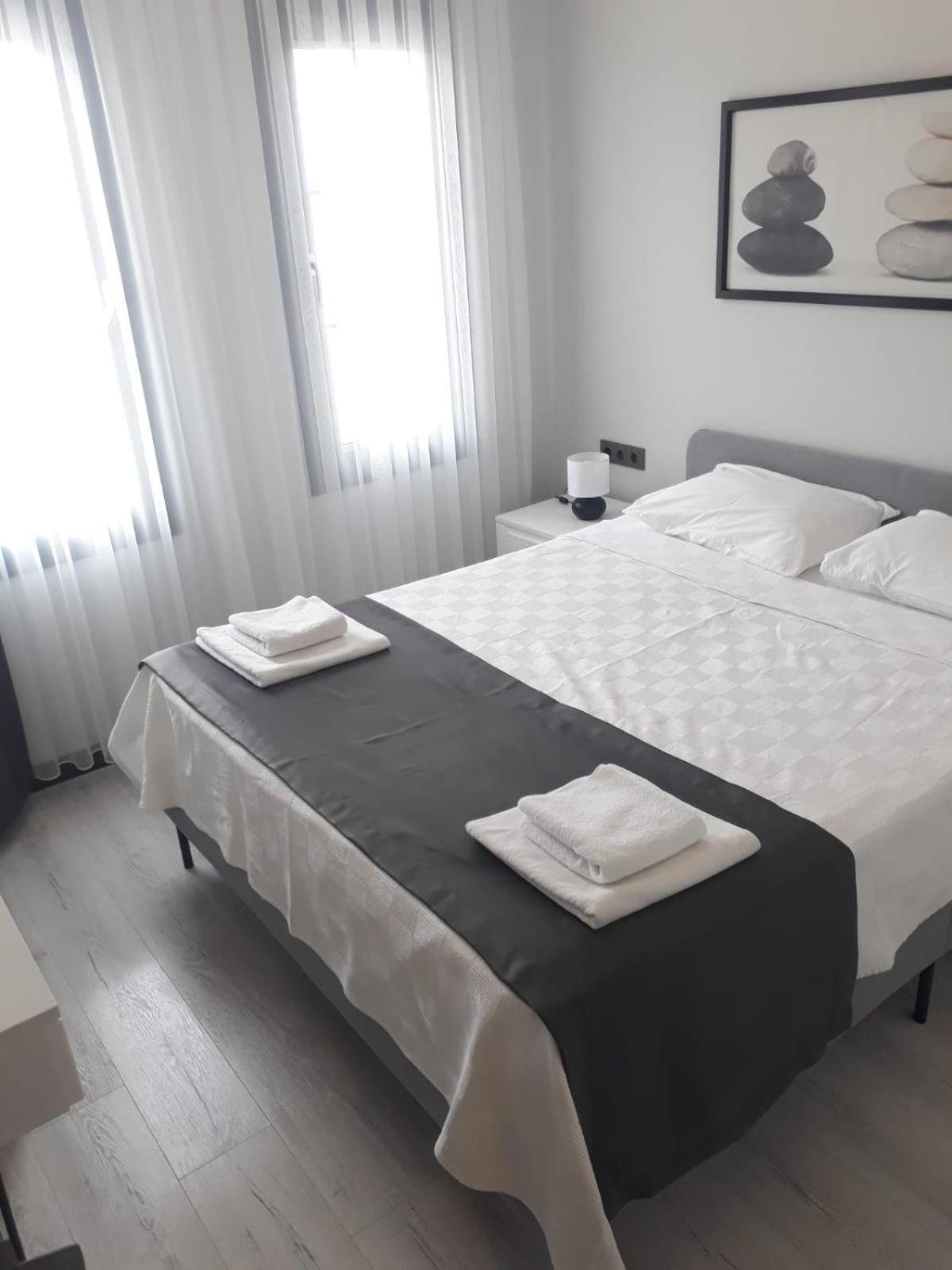 Cicek Apart Hotel Çeşme Exterior foto